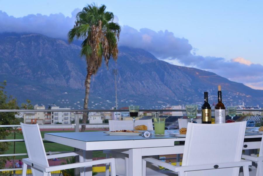 Elion Luxury Apartments Kalamata Exterior photo